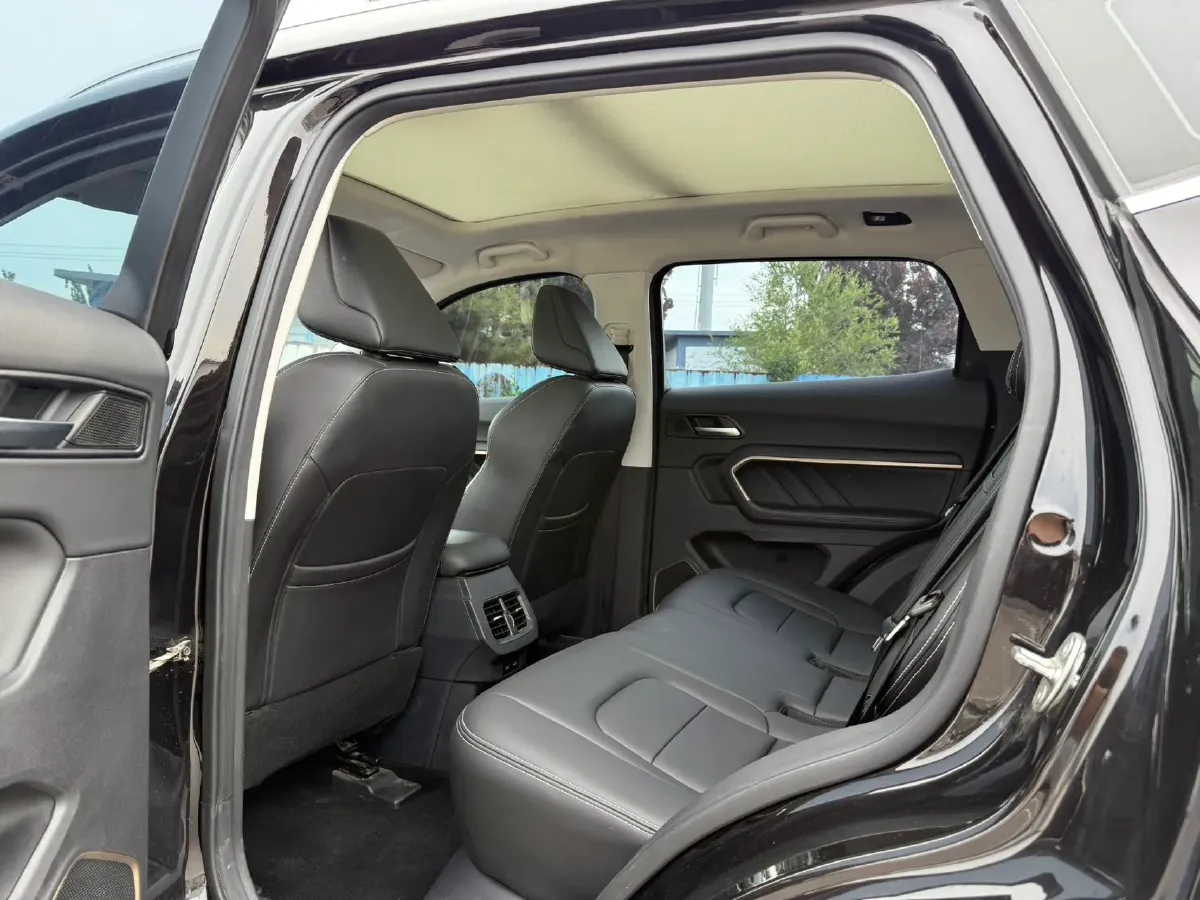 2019 Haval H6 1.5T 169HP L4 7DCT,autocango,china used car exporter,china ev exporter,chinese used car exporter,chinese used ev exporter