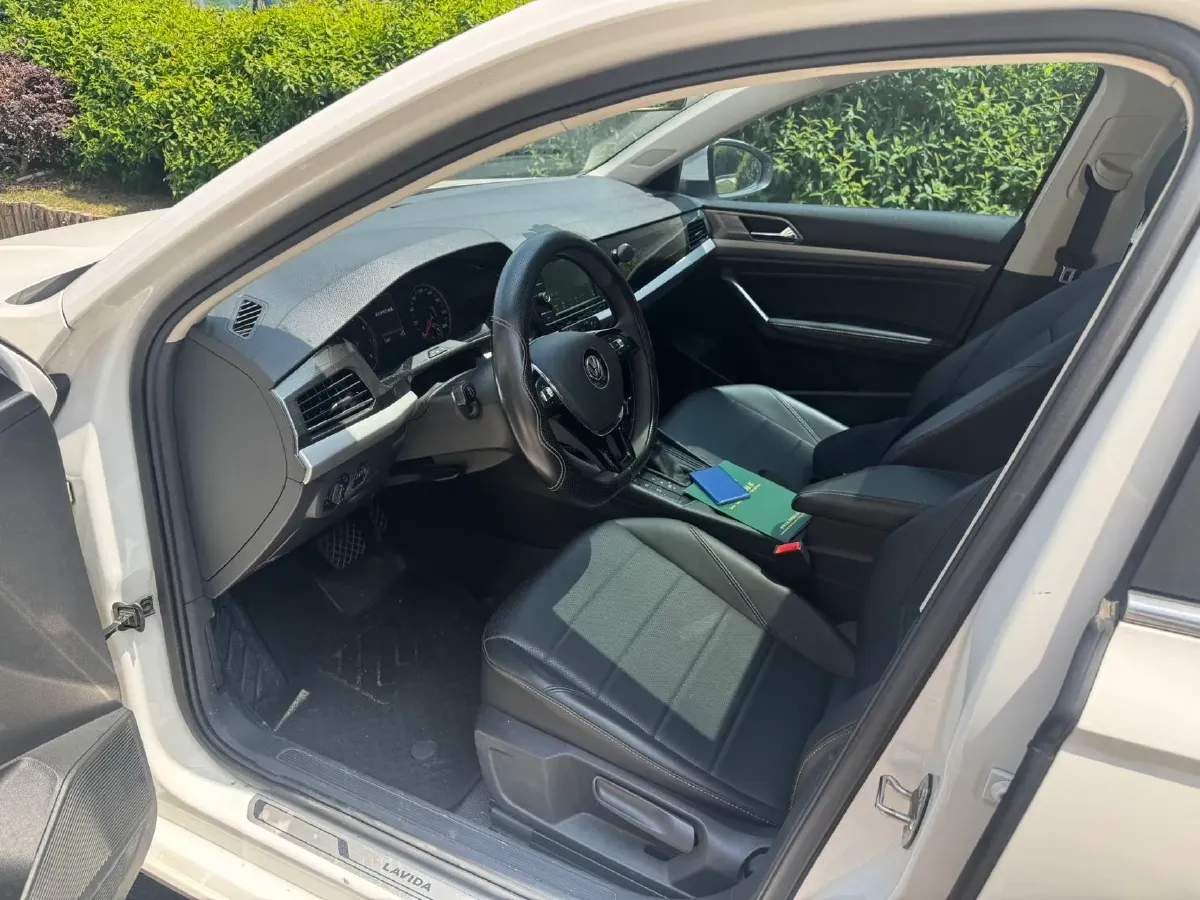 2019 Volkswagen Lavida 1.5L 116HP L4 6AT,autocango,china used car exporter,china ev exporter,chinese used car exporter,chinese used ev exporter
