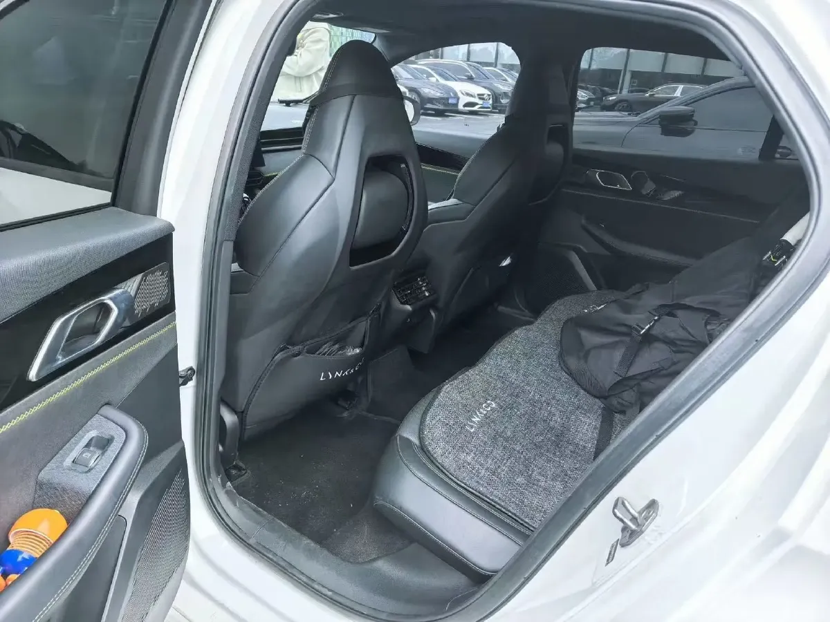 2023 LYNK&CO 03 2.0T 254HP L4 7DCT,autocango,china used car exporter,china ev exporter,chinese used car exporter,chinese used ev exporter