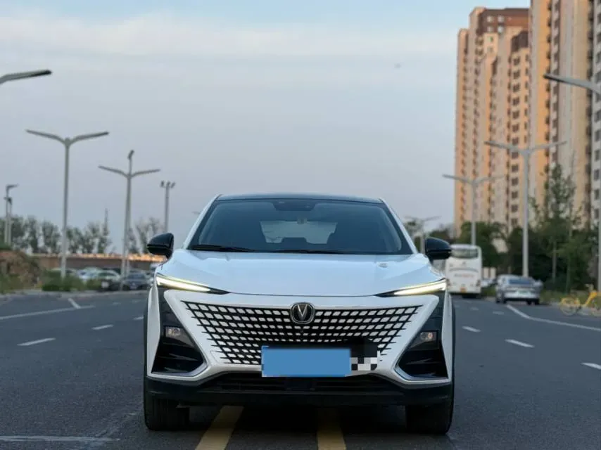 2021 ChangAn UNI-T 1.5T 180HP L4 7DCT,autocango,china used car exporter,china ev exporter,chinese used car exporter,chinese used ev exporter
