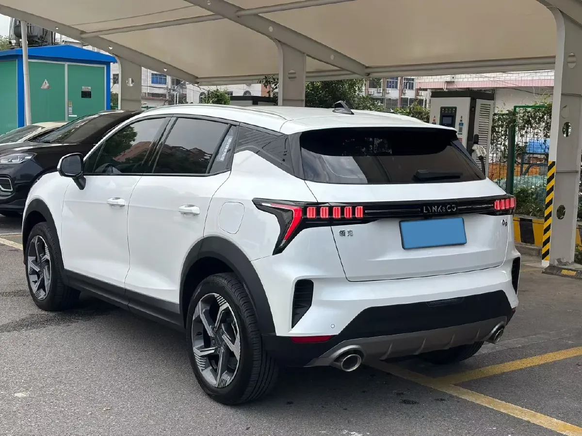 2023 LYNK&CO 06 1.5T 181HP L4 7DCT,autocango,china used car exporter,china ev exporter,chinese used car exporter,chinese used ev exporter