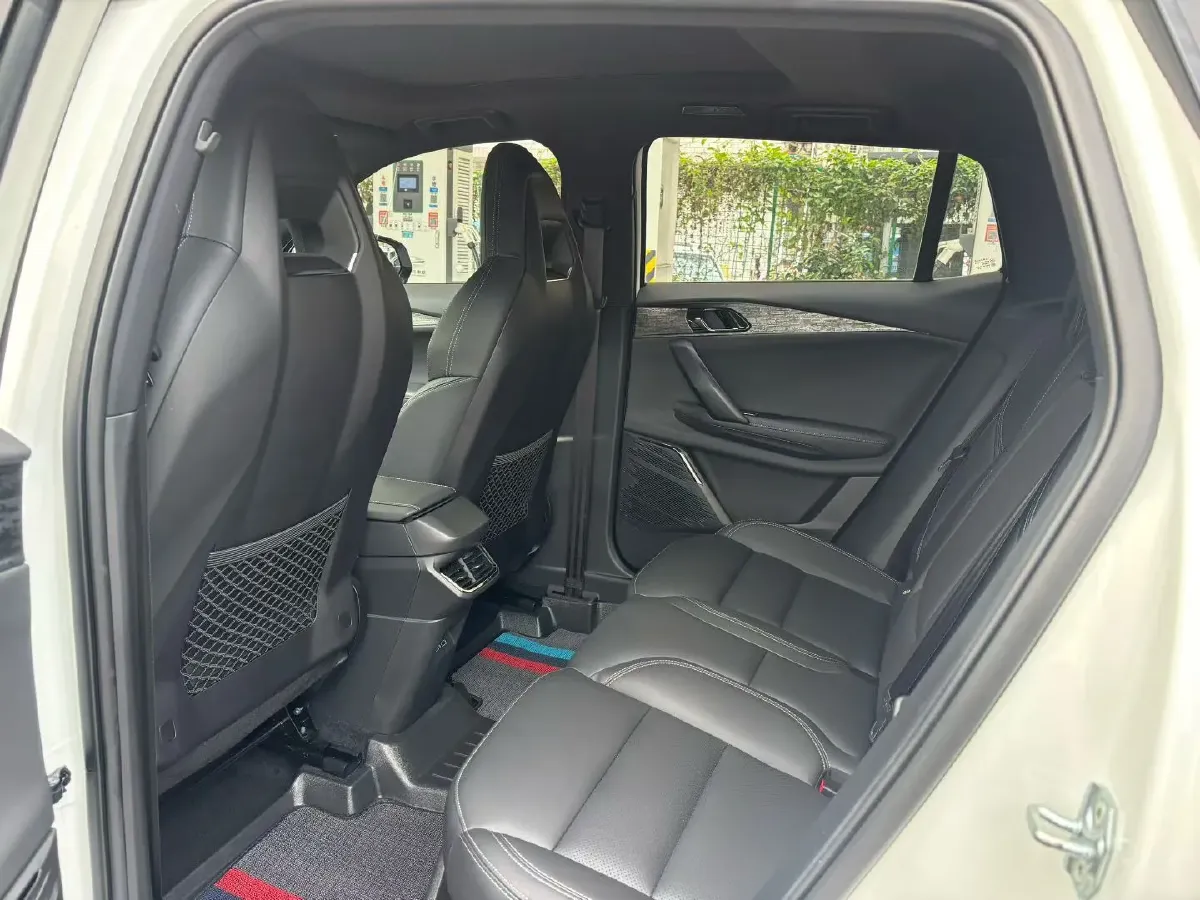 2023 LYNK&CO 06 1.5T 181HP L4 7DCT,autocango,china used car exporter,china ev exporter,chinese used car exporter,chinese used ev exporter