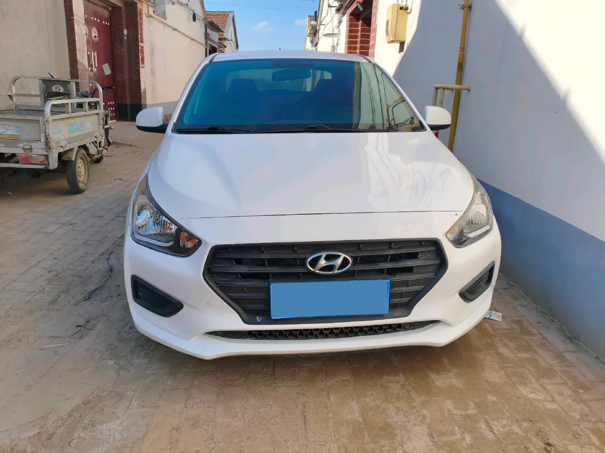 2017 Hyundai Reina 1.4L 95HP L4 5MT,autocango,china used car exporter,china ev exporter,chinese used car exporter,chinese used ev exporter