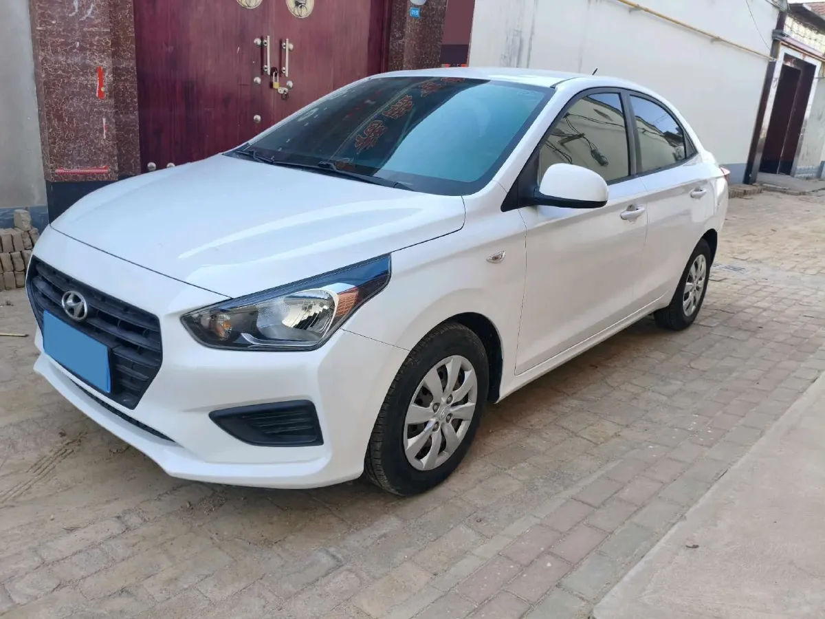 2017 Hyundai Reina 1.4L 95HP L4 5MT,autocango,china used car exporter,china ev exporter,chinese used car exporter,chinese used ev exporter