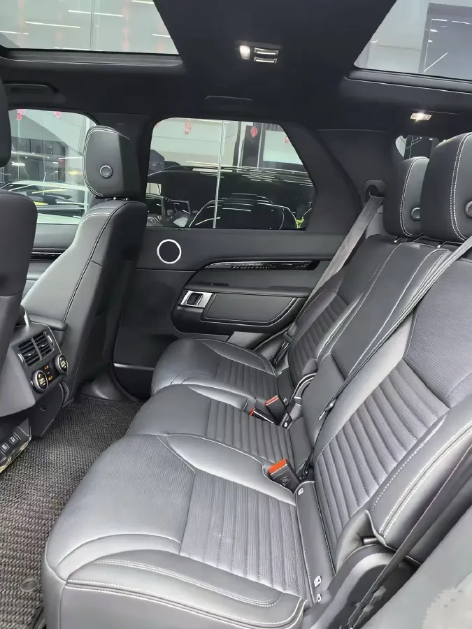 2024 Land Rover Discovery 3.0T 360HP L6 8AT,autocango,china used car exporter,china ev exporter,chinese used car exporter,chinese used ev exporter