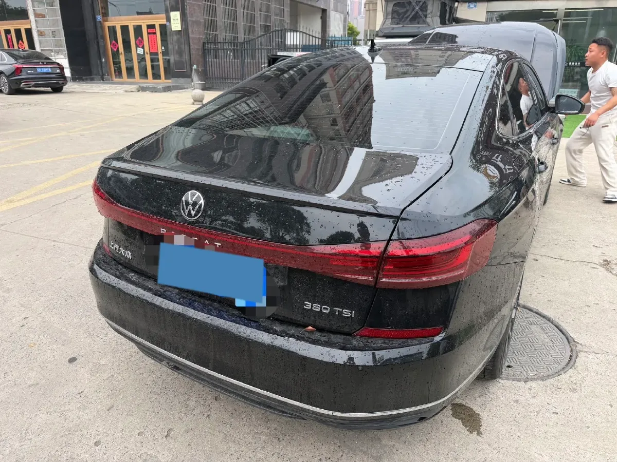 2025 Volkswagen Passat 2.0T 186HP L4 7DCT,autocango,china used car exporter,china ev exporter,chinese used car exporter,chinese used ev exporter