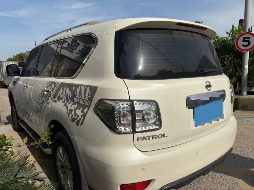 2018 Nissan Patrol 4.0L 279HP V6 7AT,autocango,china used car exporter,china ev exporter,chinese used car exporter,chinese used ev exporter