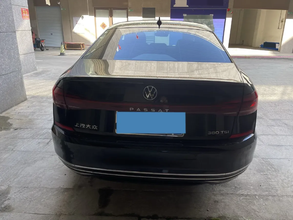 2024 Volkswagen Passat 2.0T 220HP L4 7DCT,autocango,china used car exporter,china ev exporter,chinese used car exporter,chinese used ev exporter