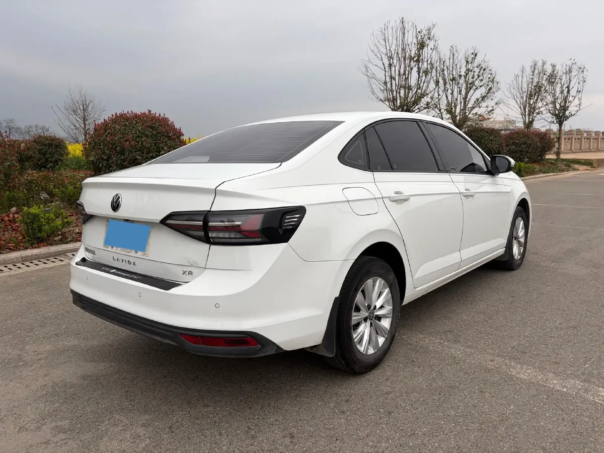 2023 Volkswagen Lavida 1.5L 110HP L4 5MT,autocango,china used car exporter,china ev exporter,chinese used car exporter,chinese used ev exporter