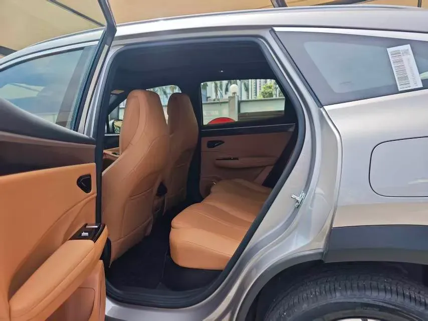 2025 Geely Galaxy L7 1.5L 112HP L4 1DHT PHEV 18.4KWH,autocango,china used car exporter,china ev exporter,chinese used car exporter,chinese used ev exporter