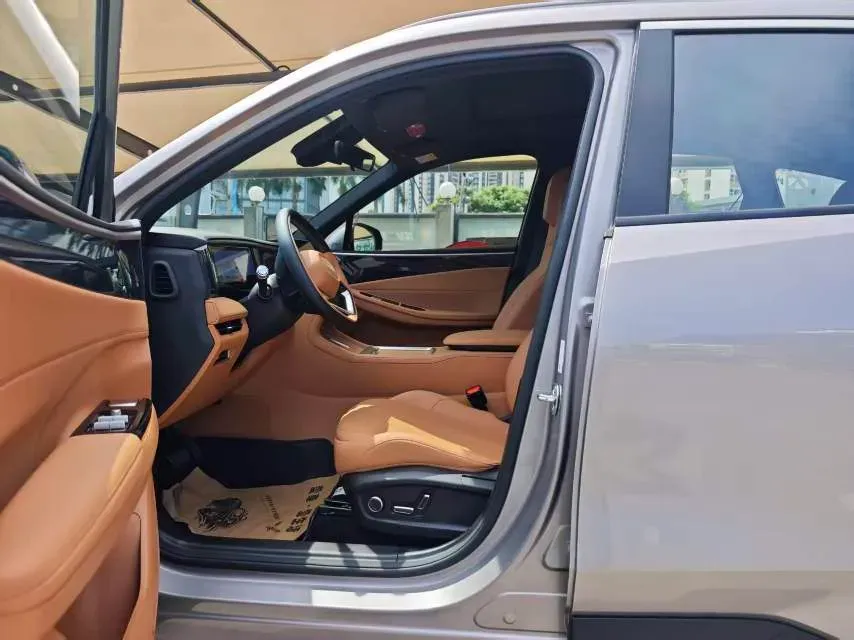 2025 Geely Galaxy L7 1.5L 112HP L4 1DHT PHEV 18.4KWH,autocango,china used car exporter,china ev exporter,chinese used car exporter,chinese used ev exporter