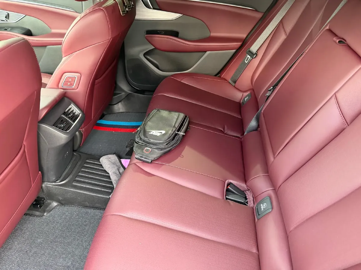 2026 Buick Larcosse 2.0T 237HP L4 9AT,autocango,china used car exporter,china ev exporter,chinese used car exporter,chinese used ev exporter