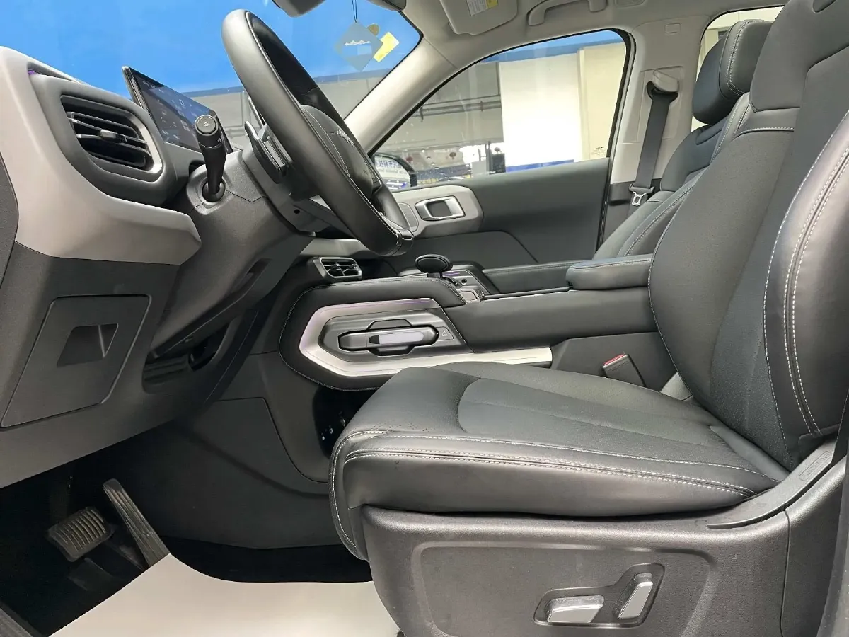 2025 FangChengBao Tai 3 BEV,autocango,china used car exporter,china ev exporter,chinese used car exporter,chinese used ev exporter