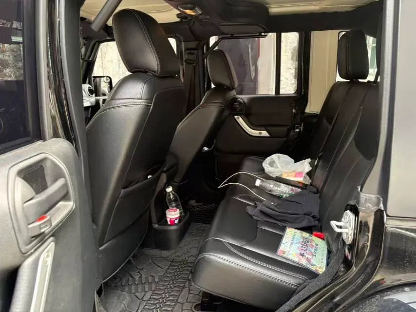 2017 Jeep Wrangler 3.0L 234HP V6 5AT,autocango,china used car exporter,china ev exporter,chinese used car exporter,chinese used ev exporter