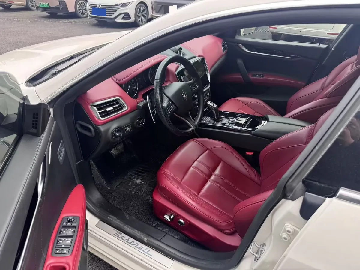 2022 Maserati Ghibli 3.0T 350HP V6 8AT,autocango,china used car exporter,china ev exporter,chinese used car exporter,chinese used ev exporter