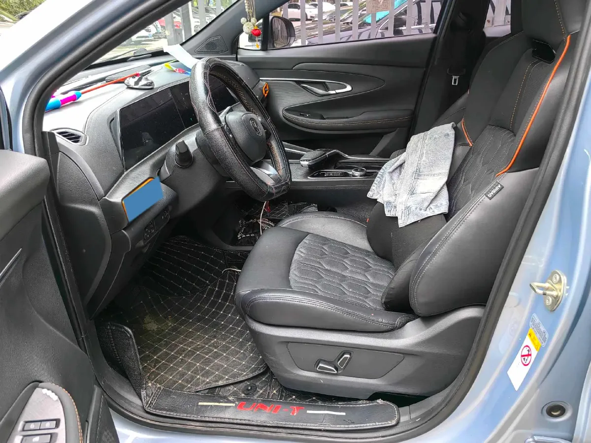 2022 ChangAn UNI-T 1.5T 188HP L4 7DCT,autocango,china used car exporter,china ev exporter,chinese used car exporter,chinese used ev exporter