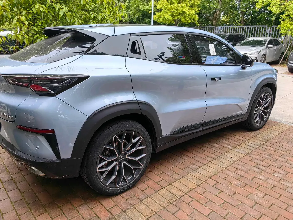 2022 ChangAn UNI-T 1.5T 188HP L4 7DCT,autocango,china used car exporter,china ev exporter,chinese used car exporter,chinese used ev exporter
