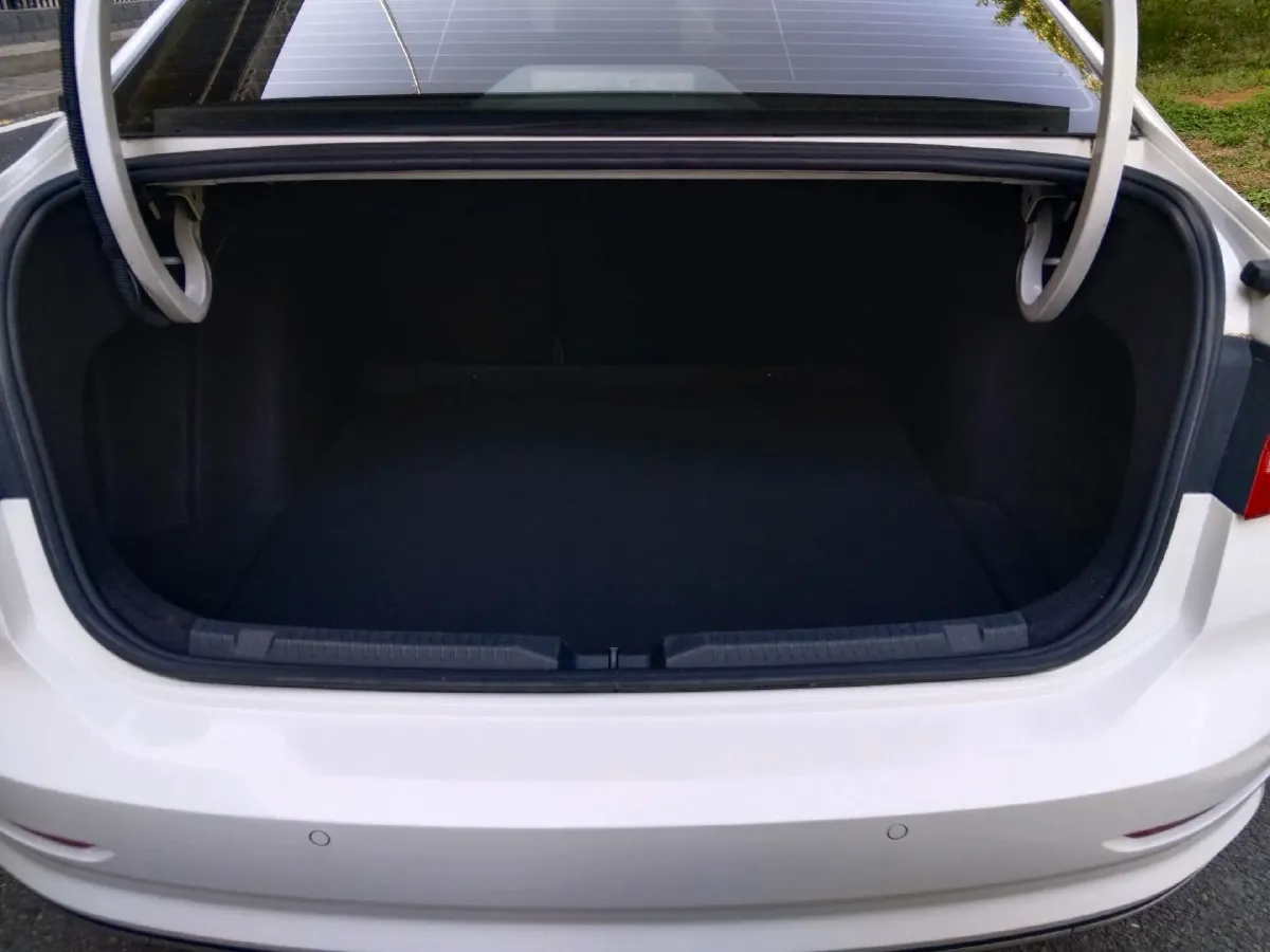 2019 Volkswagen Lavida 1.5L 116HP L4 6AT,autocango,china used car exporter,china ev exporter,chinese used car exporter,chinese used ev exporter