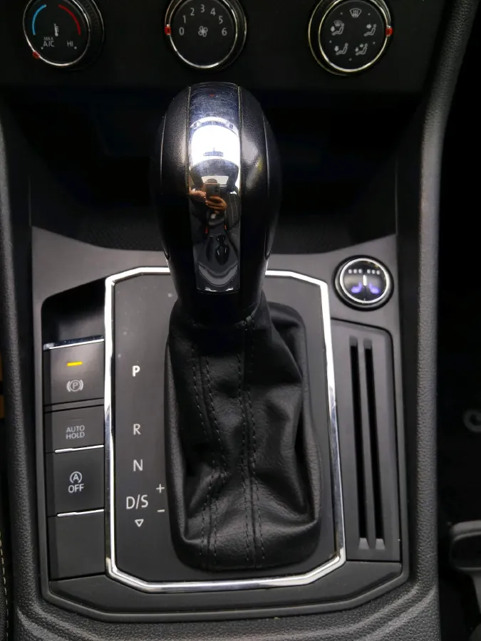 2019 Volkswagen Lavida 1.5L 116HP L4 6AT,autocango,china used car exporter,china ev exporter,chinese used car exporter,chinese used ev exporter