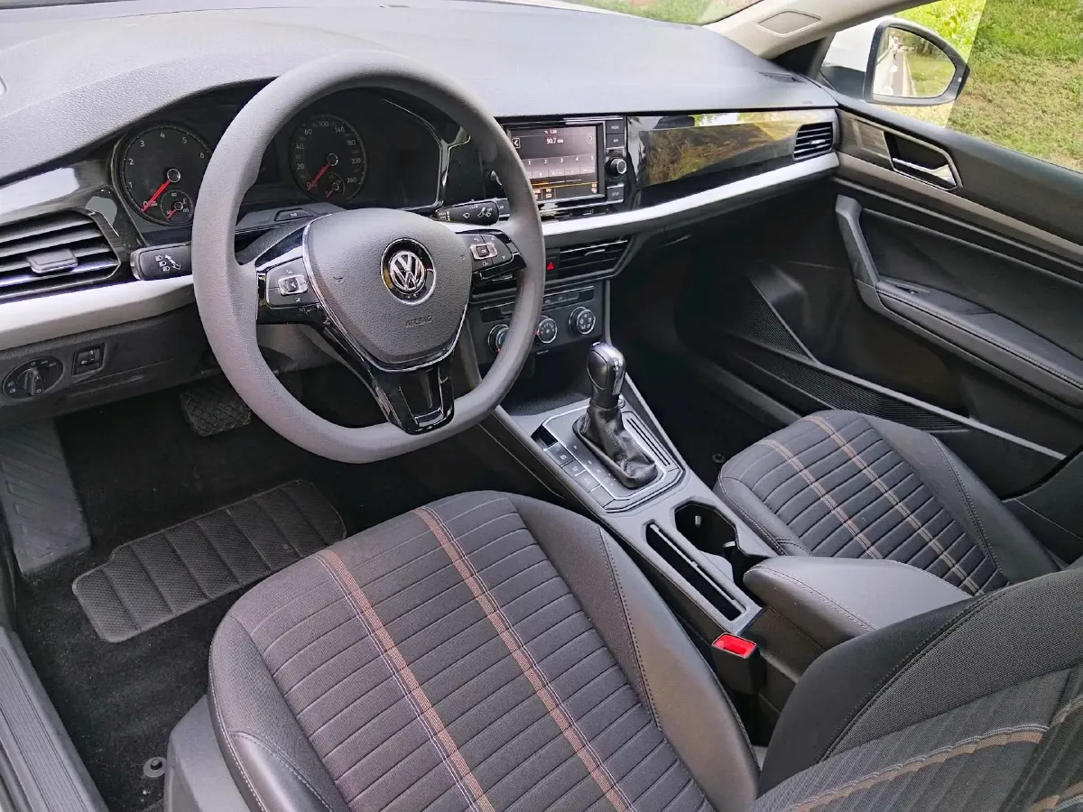 2019 Volkswagen Lavida 1.5L 116HP L4 6AT,autocango,china used car exporter,china ev exporter,chinese used car exporter,chinese used ev exporter