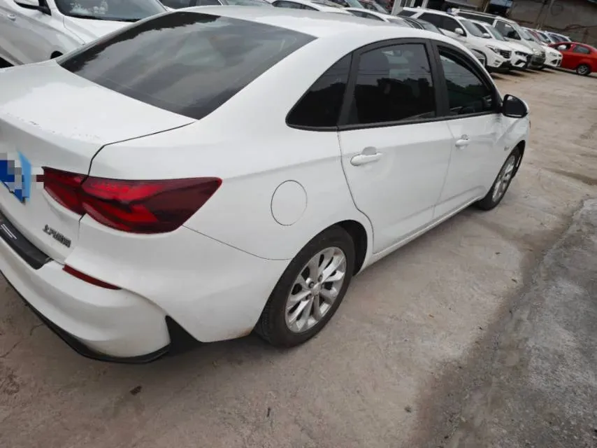 2023 Chevrolet Monza 1.5L 113HP L4 6DCT,autocango,china used car exporter,china ev exporter,chinese used car exporter,chinese used ev exporter