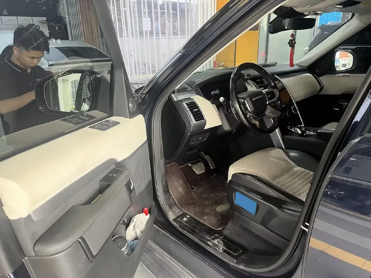 2021 Land Rover Discovery 3.0T 360HP L6 8AT,autocango,china used car exporter,china ev exporter,chinese used car exporter,chinese used ev exporter