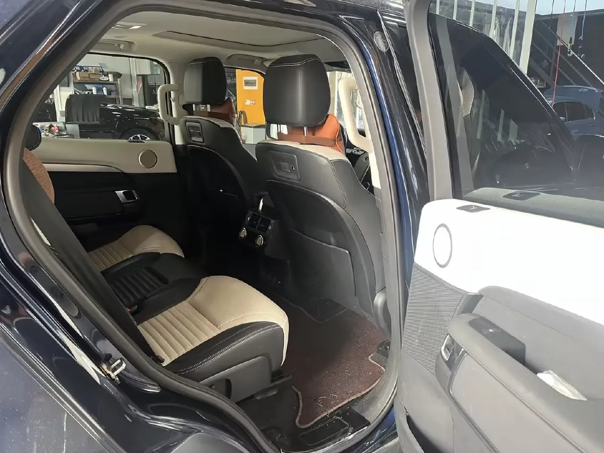 2021 Land Rover Discovery 3.0T 360HP L6 8AT,autocango,china used car exporter,china ev exporter,chinese used car exporter,chinese used ev exporter