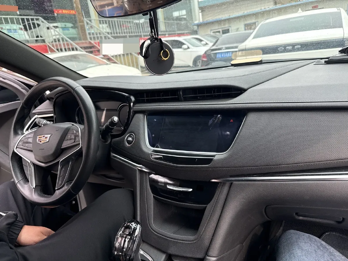 2020 Cadillac XT5 2.0T 237HP L4 9AT,autocango,china used car exporter,china ev exporter,chinese used car exporter,chinese used ev exporter