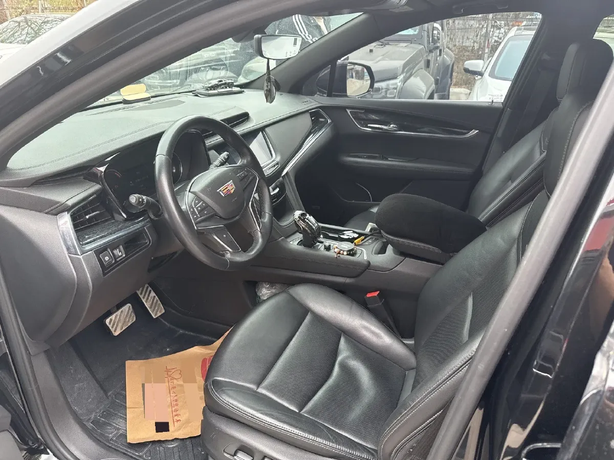 2020 Cadillac XT5 2.0T 237HP L4 9AT,autocango,china used car exporter,china ev exporter,chinese used car exporter,chinese used ev exporter