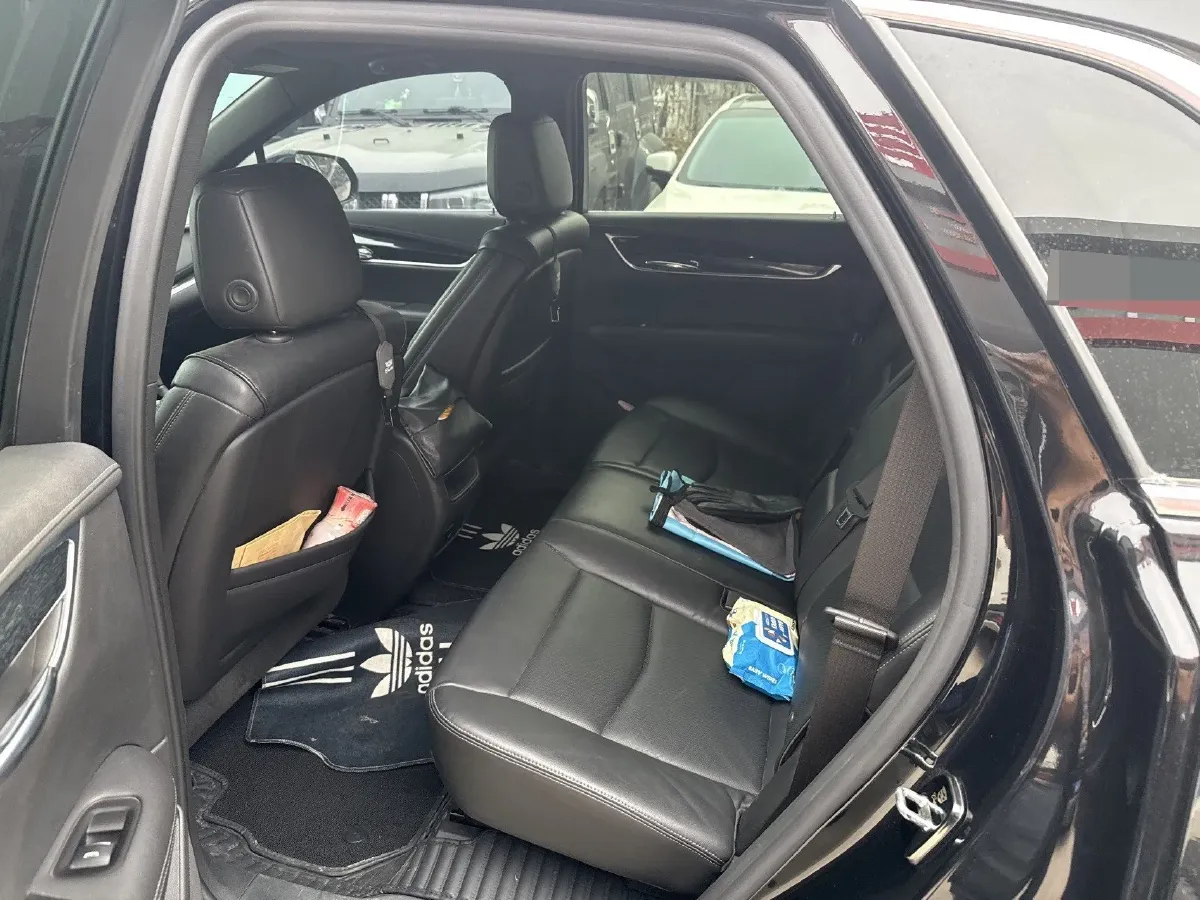 2020 Cadillac XT5 2.0T 237HP L4 9AT,autocango,china used car exporter,china ev exporter,chinese used car exporter,chinese used ev exporter