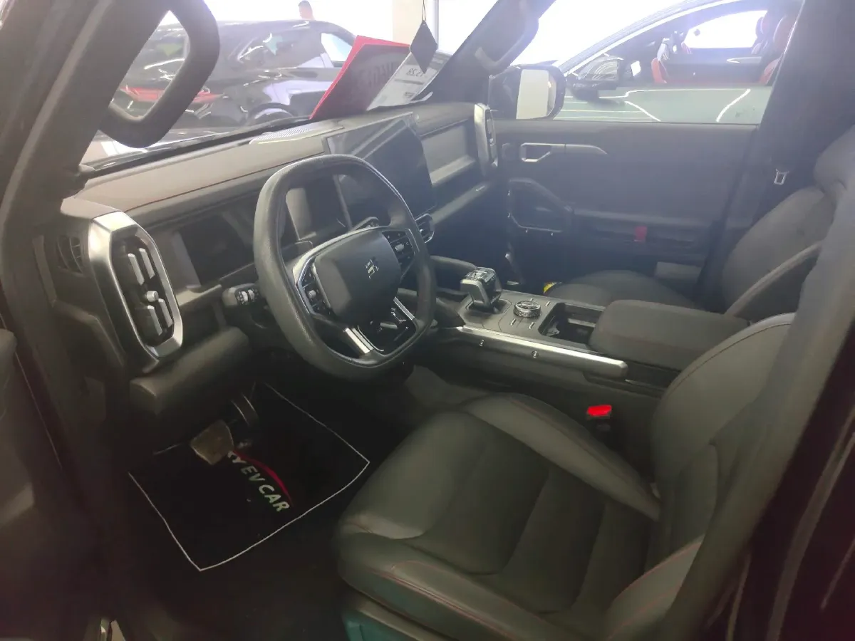 2024 Jetour ShanHai TravellerC-DM 1.5T 156HP L4 3DHT PHEV 43.24KWH,autocango,china used car exporter,china ev exporter,chinese used car exporter,chinese used ev exporter