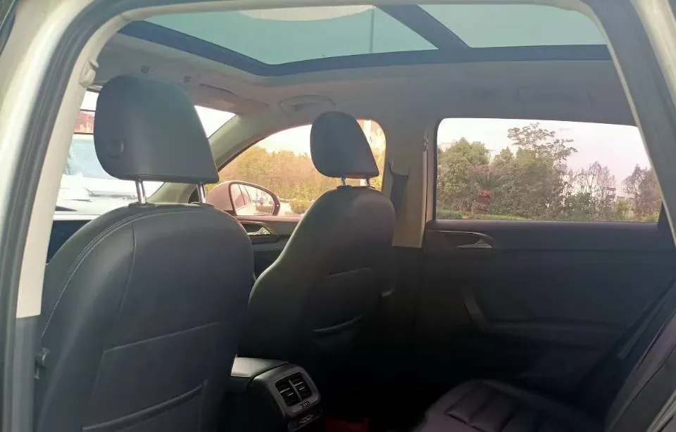 2020 Volkswagen Tharu 1.4T 150HP L4 7DCT,autocango,china used car exporter,china ev exporter,chinese used car exporter,chinese used ev exporter