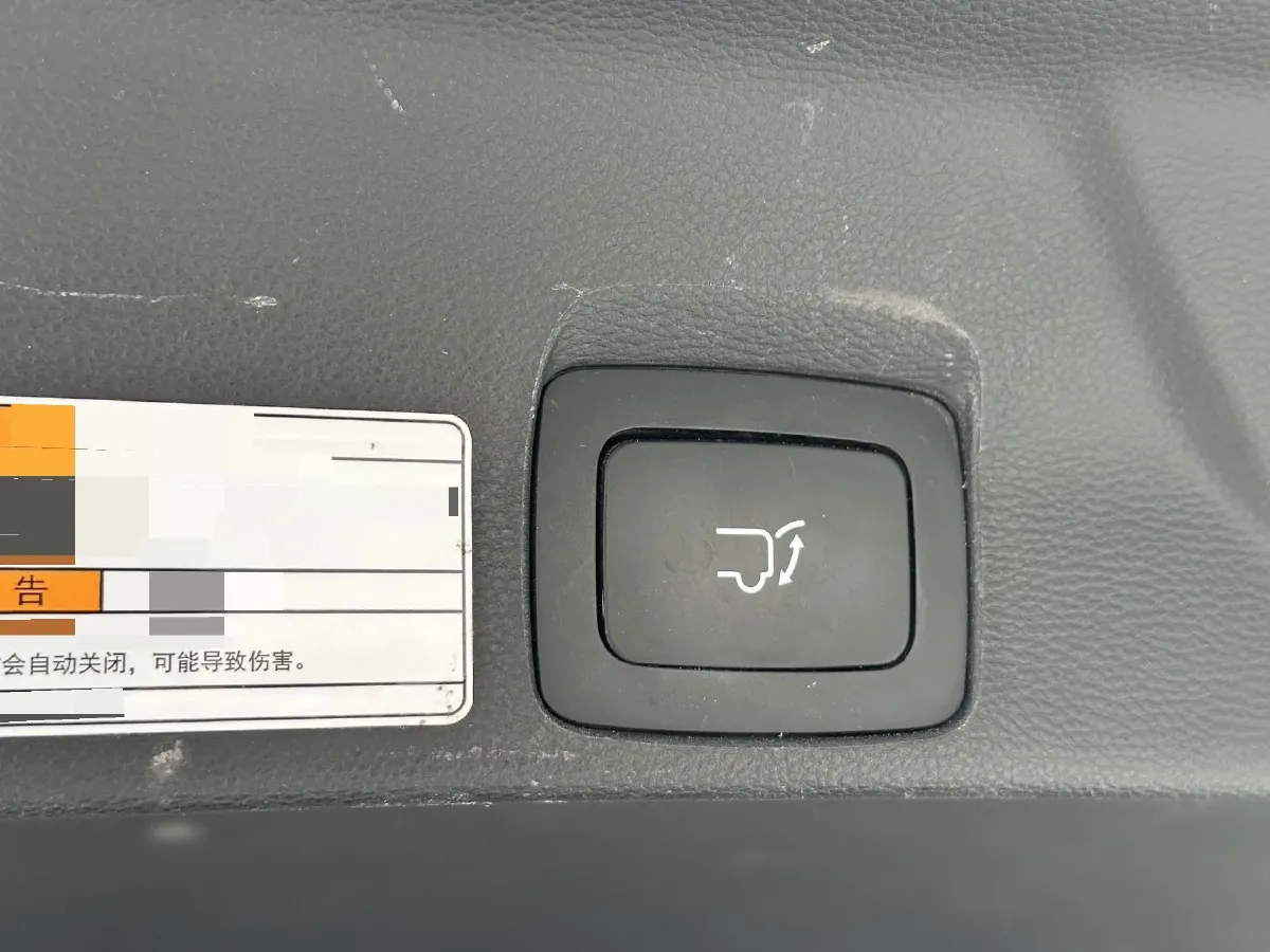 2017 MAXUS D90 2.0T 224HP L4 6AT,autocango,china used car exporter,china ev exporter,chinese used car exporter,chinese used ev exporter