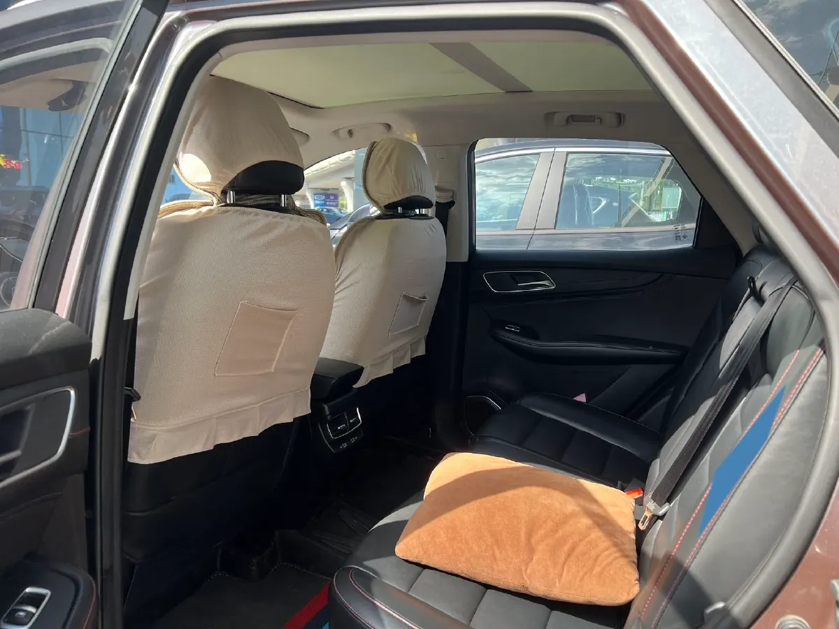 2021 MG Pilot 1.5T 173HP L4 7DCT,autocango,china used car exporter,china ev exporter,chinese used car exporter,chinese used ev exporter