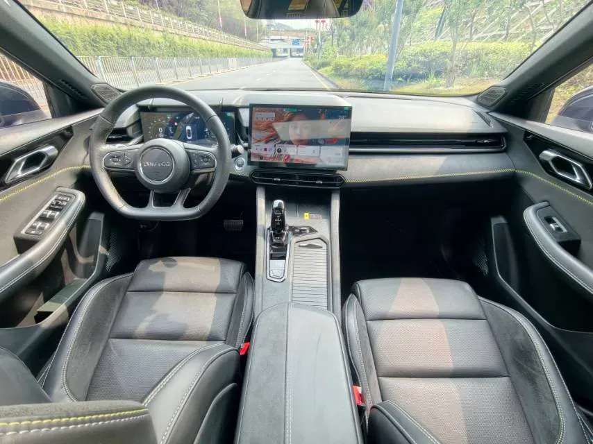 2023 LYNK&CO 03 2.0T 254HP L4 7DCT,autocango,china used car exporter,china ev exporter,chinese used car exporter,chinese used ev exporter