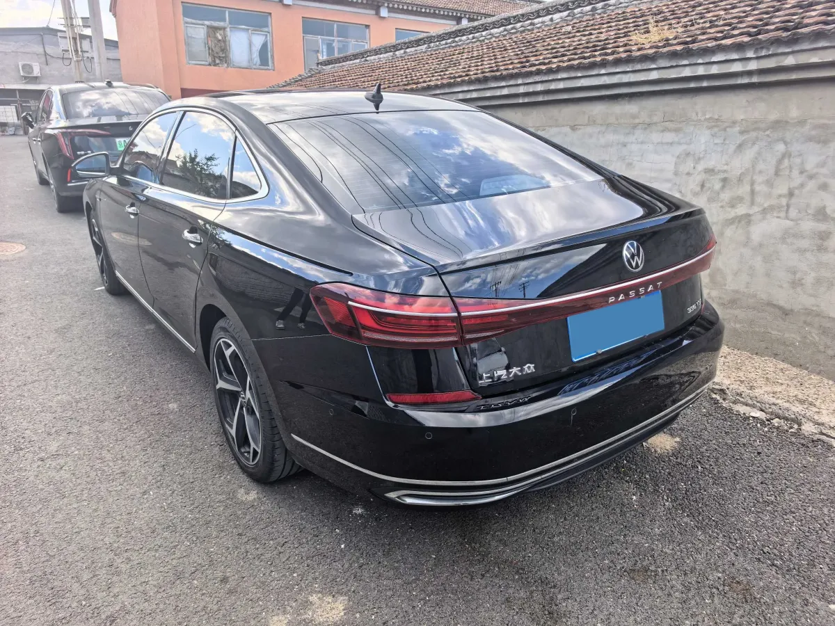 2023 Volkswagen Passat 2.0T 186HP L4 7DCT,autocango,china used car exporter,china ev exporter,chinese used car exporter,chinese used ev exporter