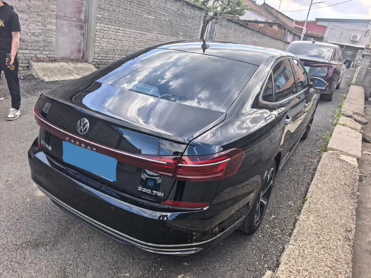 2023 Volkswagen Passat 2.0T 186HP L4 7DCT,autocango,china used car exporter,china ev exporter,chinese used car exporter,chinese used ev exporter