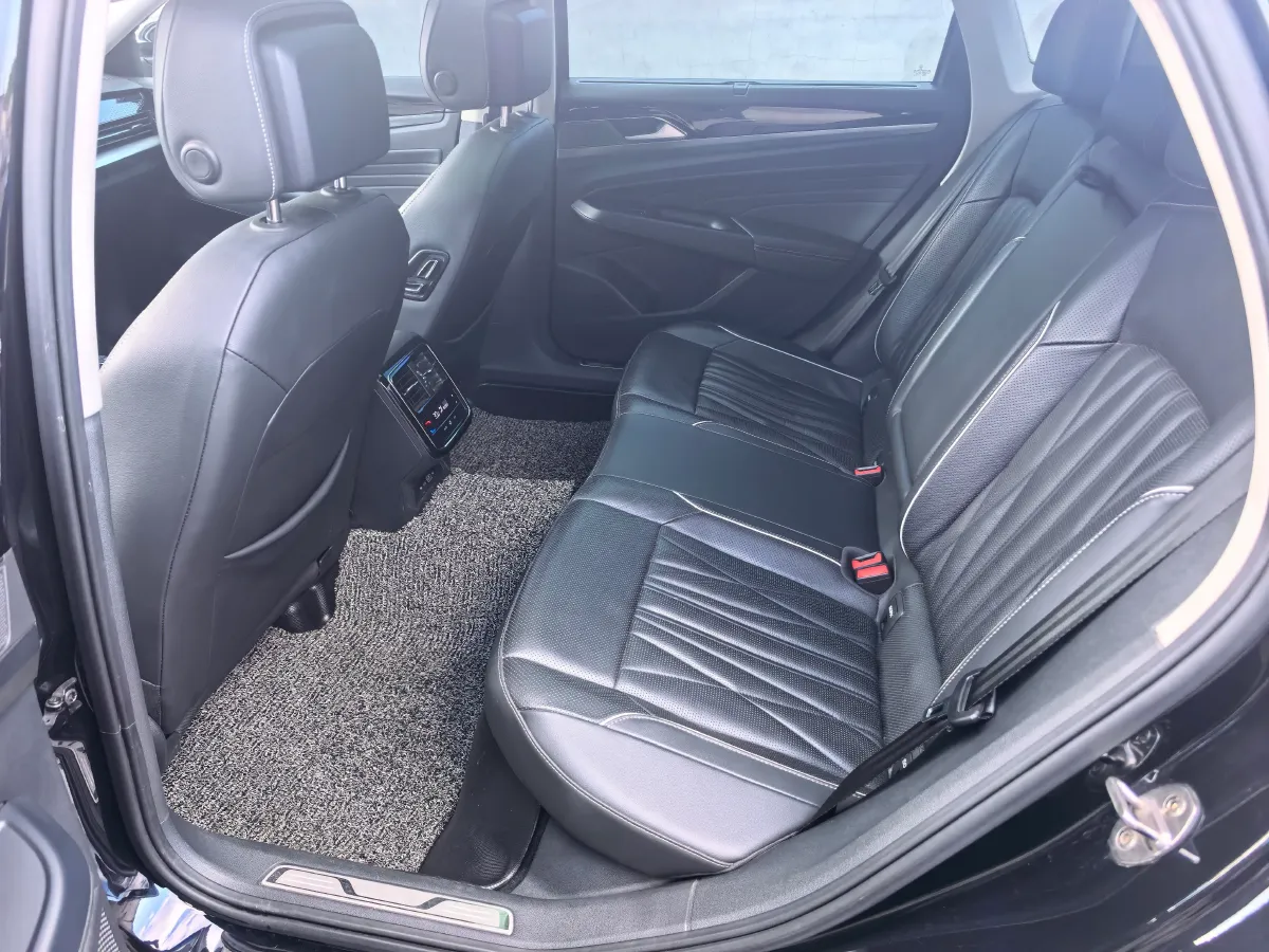 2023 Volkswagen Passat 2.0T 186HP L4 7DCT,autocango,china used car exporter,china ev exporter,chinese used car exporter,chinese used ev exporter