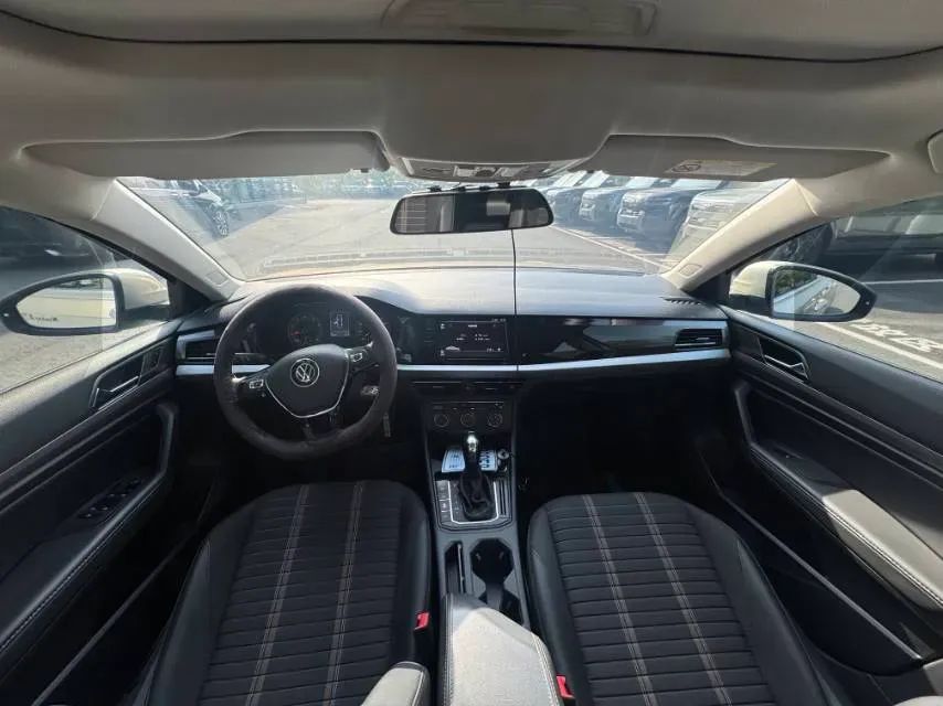 2021 Volkswagen Lavida 1.4T 150HP L4 7DCT,autocango,china used car exporter,china ev exporter,chinese used car exporter,chinese used ev exporter