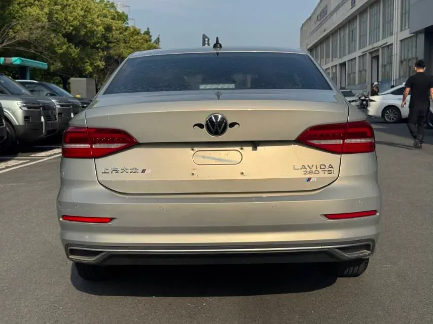 2021 Volkswagen Lavida 1.4T 150HP L4 7DCT,autocango,china used car exporter,china ev exporter,chinese used car exporter,chinese used ev exporter