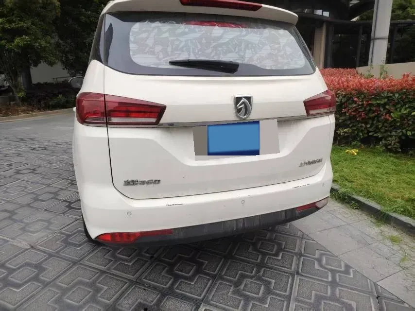 2019 BaoJun 360 1.5L 105HP L4 CVT,autocango,china used car exporter,china ev exporter,chinese used car exporter,chinese used ev exporter