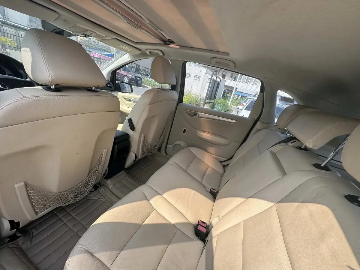 2021 Hyundai Elantra 1.5L 115HP L4 CVT,autocango,china used car exporter,china ev exporter,chinese used car exporter,chinese used ev exporter