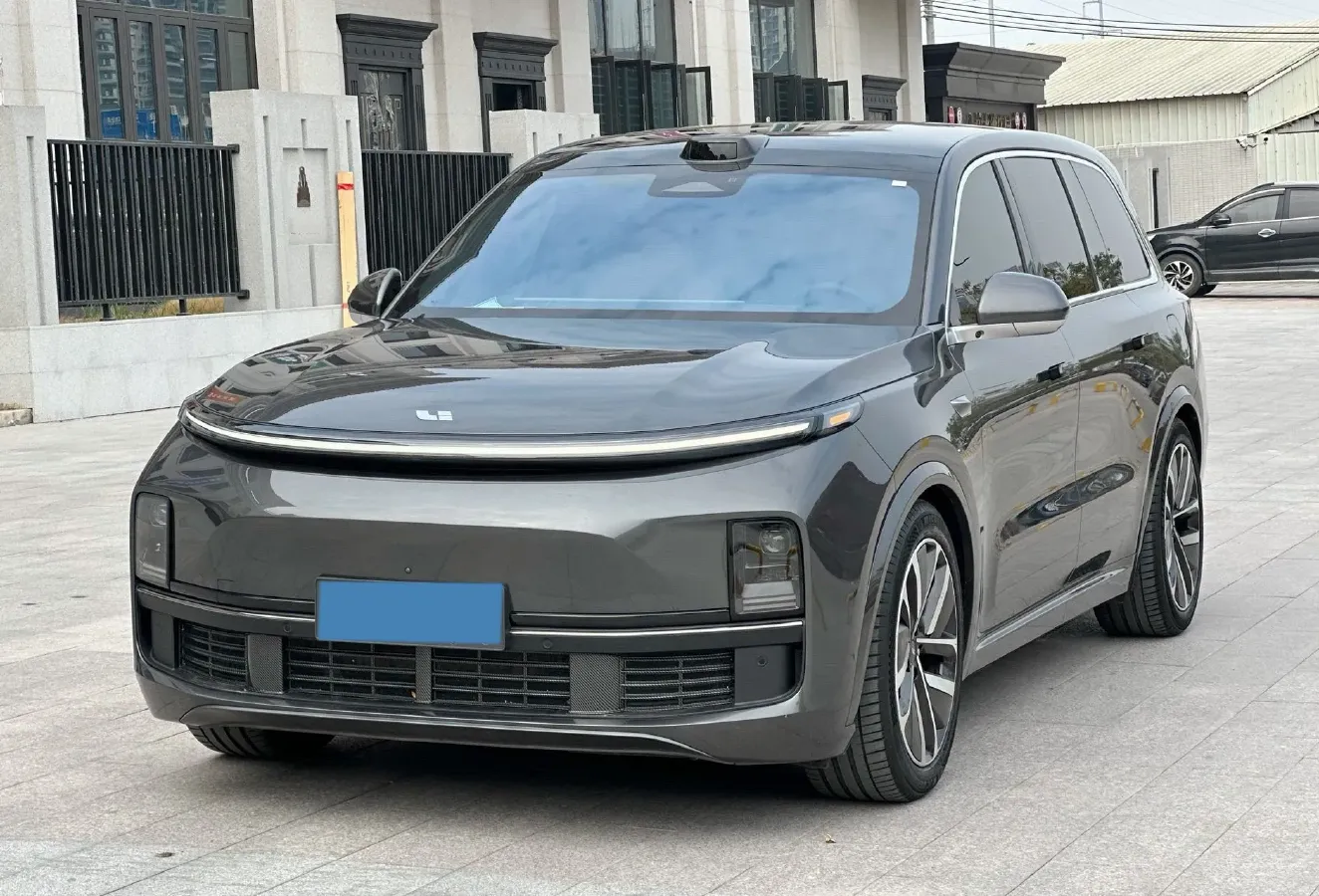 2022 Li L9 Range Extended 154HP REEV 42.6KWH,autocango,china used car exporter,china ev exporter,chinese used car exporter,chinese used ev exporter
