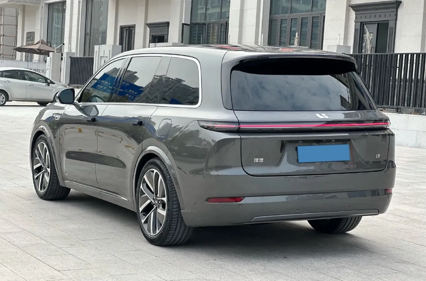 2022 Li L9 Range Extended 154HP REEV 42.6KWH,autocango,china used car exporter,china ev exporter,chinese used car exporter,chinese used ev exporter