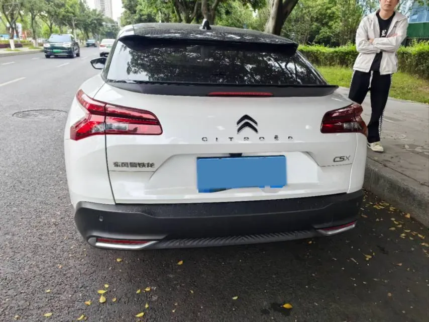 2022 Citroen C5 X 1.6T 175HP L4 8AT,autocango,china used car exporter,china ev exporter,chinese used car exporter,chinese used ev exporter