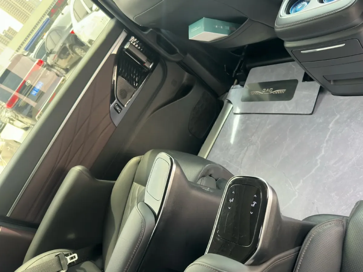 2023 GAC Trumpchi M8 2.0T 252HP L4 8AT,autocango,china used car exporter,china ev exporter,chinese used car exporter,chinese used ev exporter