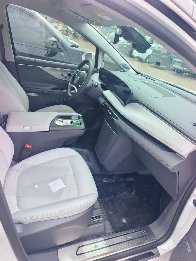 2025 Buick GL8 2.0T 237HP L4 9AT,autocango,china used car exporter,china ev exporter,chinese used car exporter,chinese used ev exporter