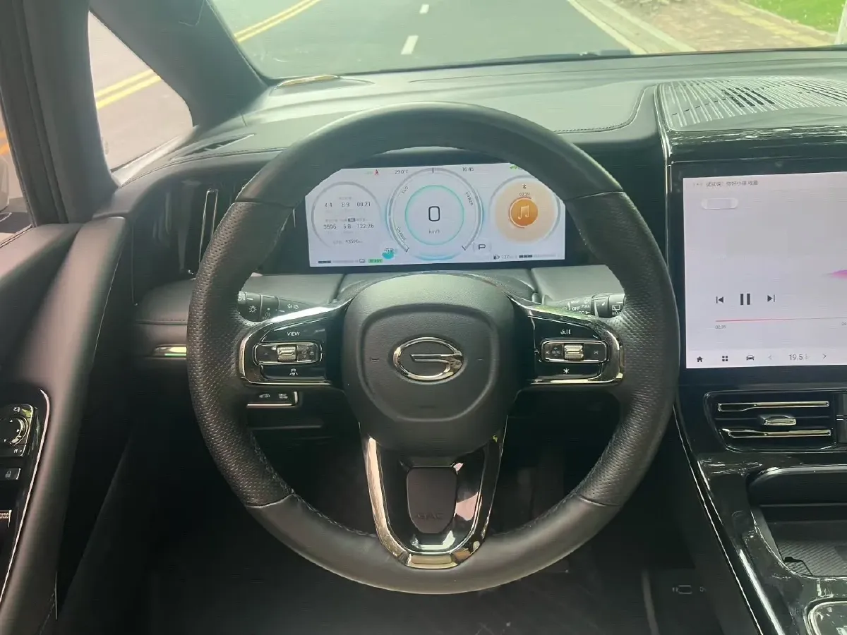 2023 GAC Trumpchi M8 2.0T 190HP L4 E-CVT Hybrid,autocango,china used car exporter,china ev exporter,chinese used car exporter,chinese used ev exporter