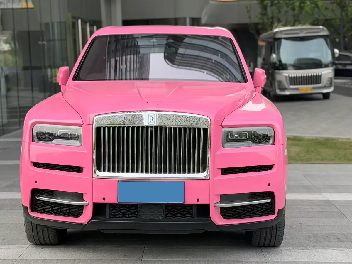 2018 Rolls-Royce Cullinan 6.7T 571HP V12 8AT,autocango,china used car exporter,china ev exporter,chinese used car exporter,chinese used ev exporter