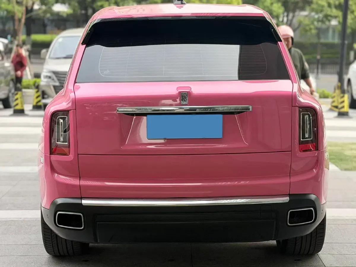 2018 Rolls-Royce Cullinan 6.7T 571HP V12 8AT,autocango,china used car exporter,china ev exporter,chinese used car exporter,chinese used ev exporter